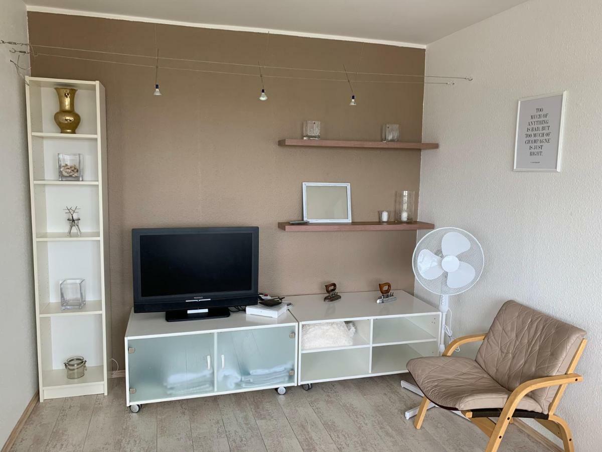 Niine Apartment Haapsalu Ngoại thất bức ảnh